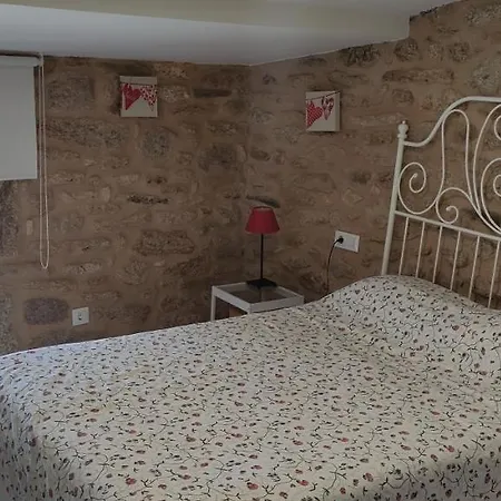 Casa De Canteiro Louro - *