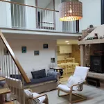Casa De Canteiro Louro - * מורוס